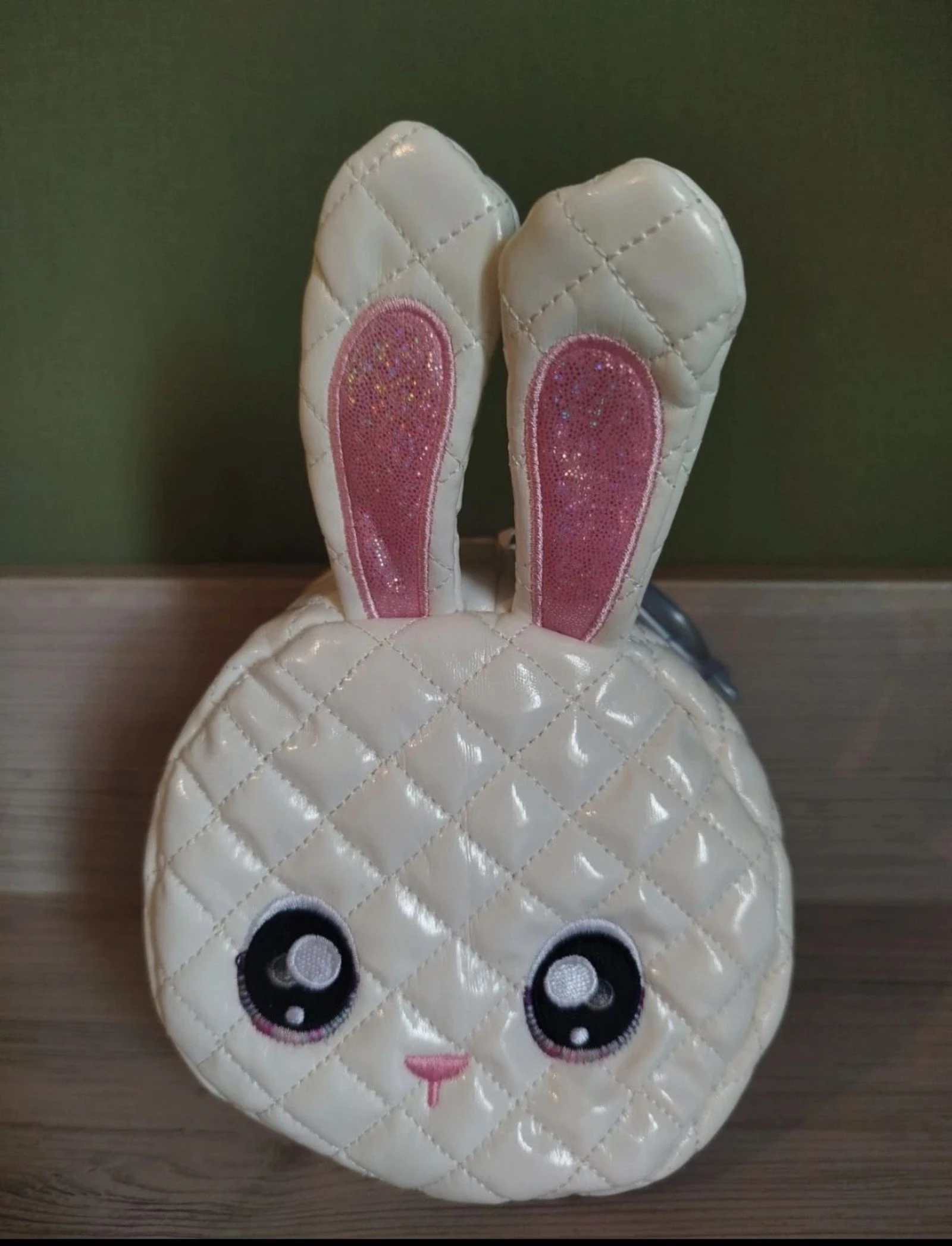 Alice Hops Na! Na! Na! Surprise – photo 4